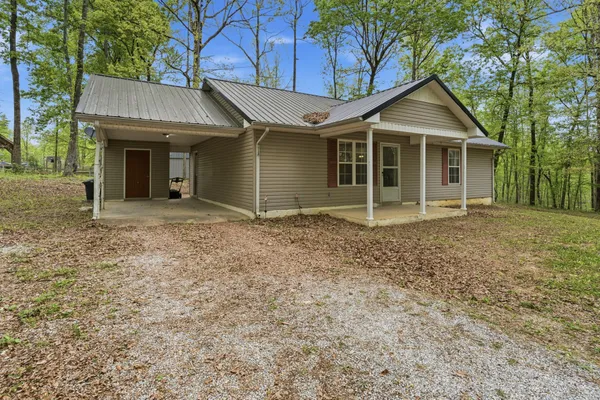 $219,900 | 71 Periwinkle Path, Leoma, TN 38468