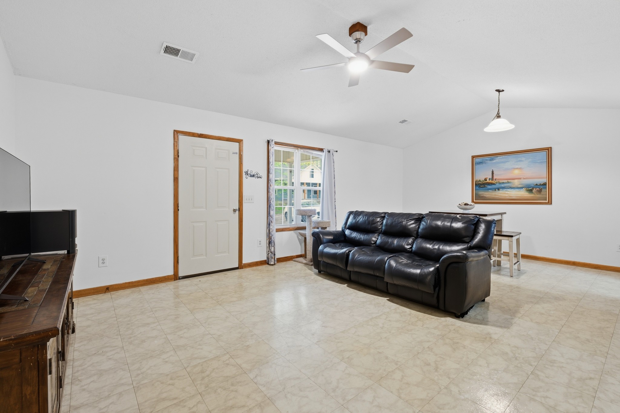 71 Periwinkle Path Leoma, TN 38468 - Photo 3 of 25