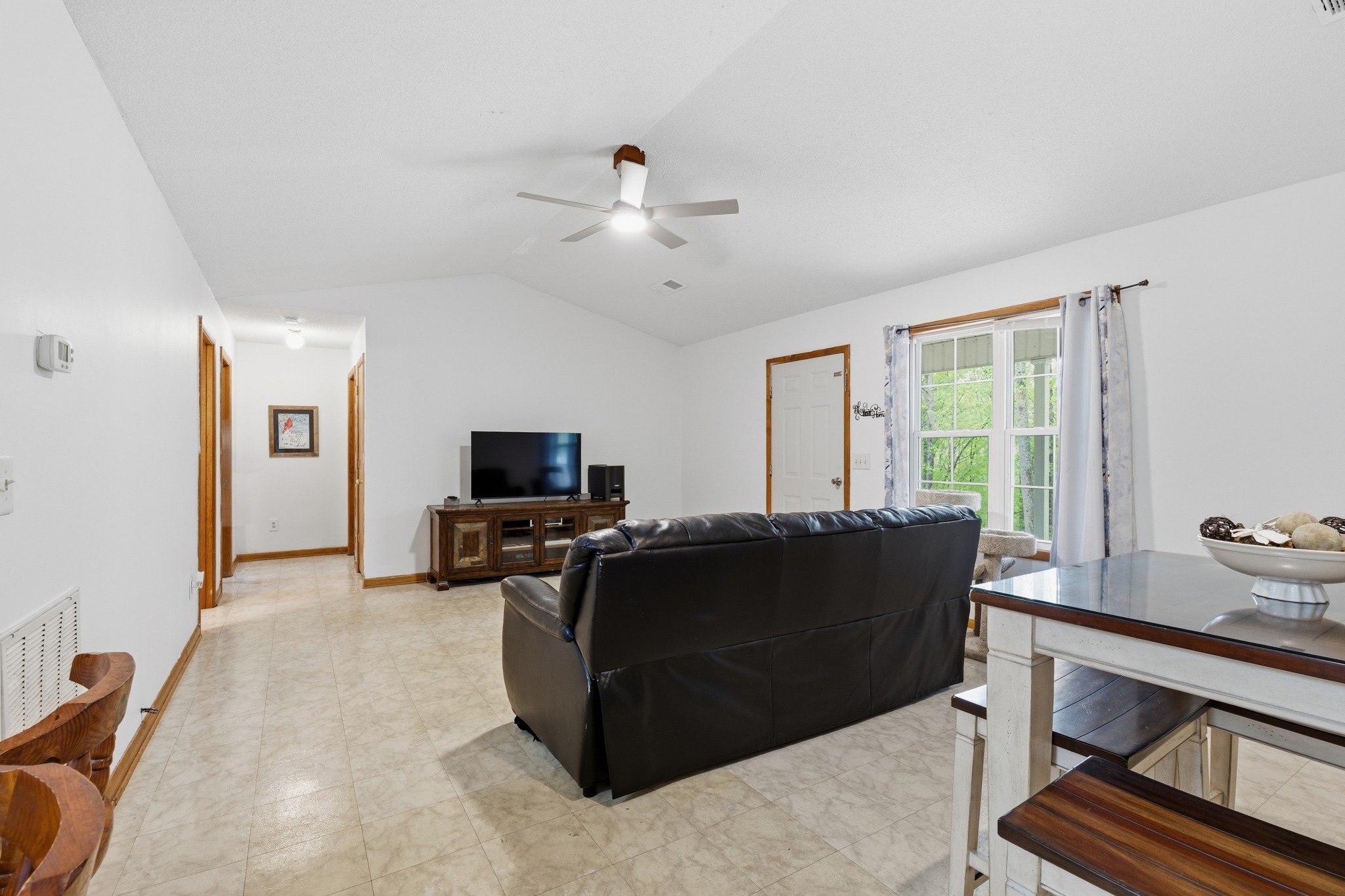 71 Periwinkle Path Leoma, TN 38468 - Photo 4 of 25