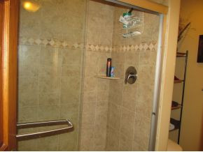 548 Rambling Road Kingsport, TN 37663 - Photo 17 of 24 Yet another tiled shower