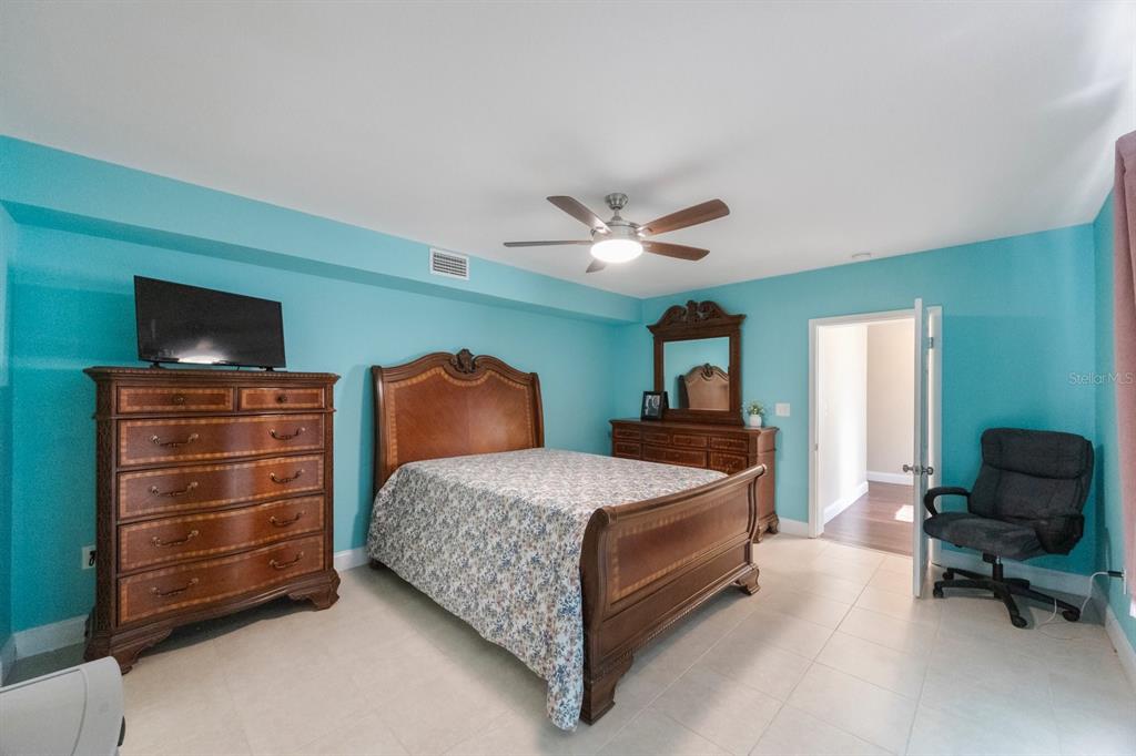 3336 20th Avenue Southwest Largo, FL 33774 - Photo 15 of 37