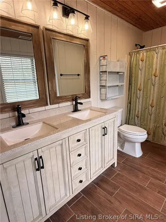 $334,900 | 2634 South Comer Road, Scottsburg, IN 47170