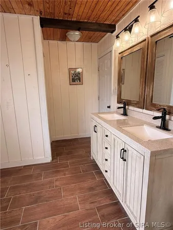 $334,900 | 2634 South Comer Road, Scottsburg, IN 47170