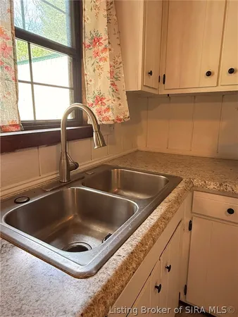 $334,900 | 2634 South Comer Road, Scottsburg, IN 47170