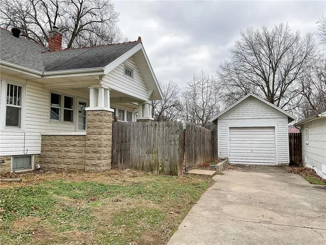$149,000 | 605 South Main Street, Windsor, MO 65360