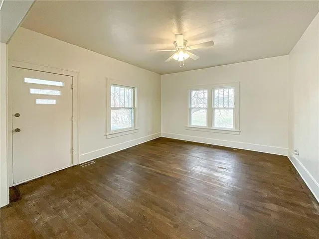 $149,000 | 605 South Main Street, Windsor, MO 65360