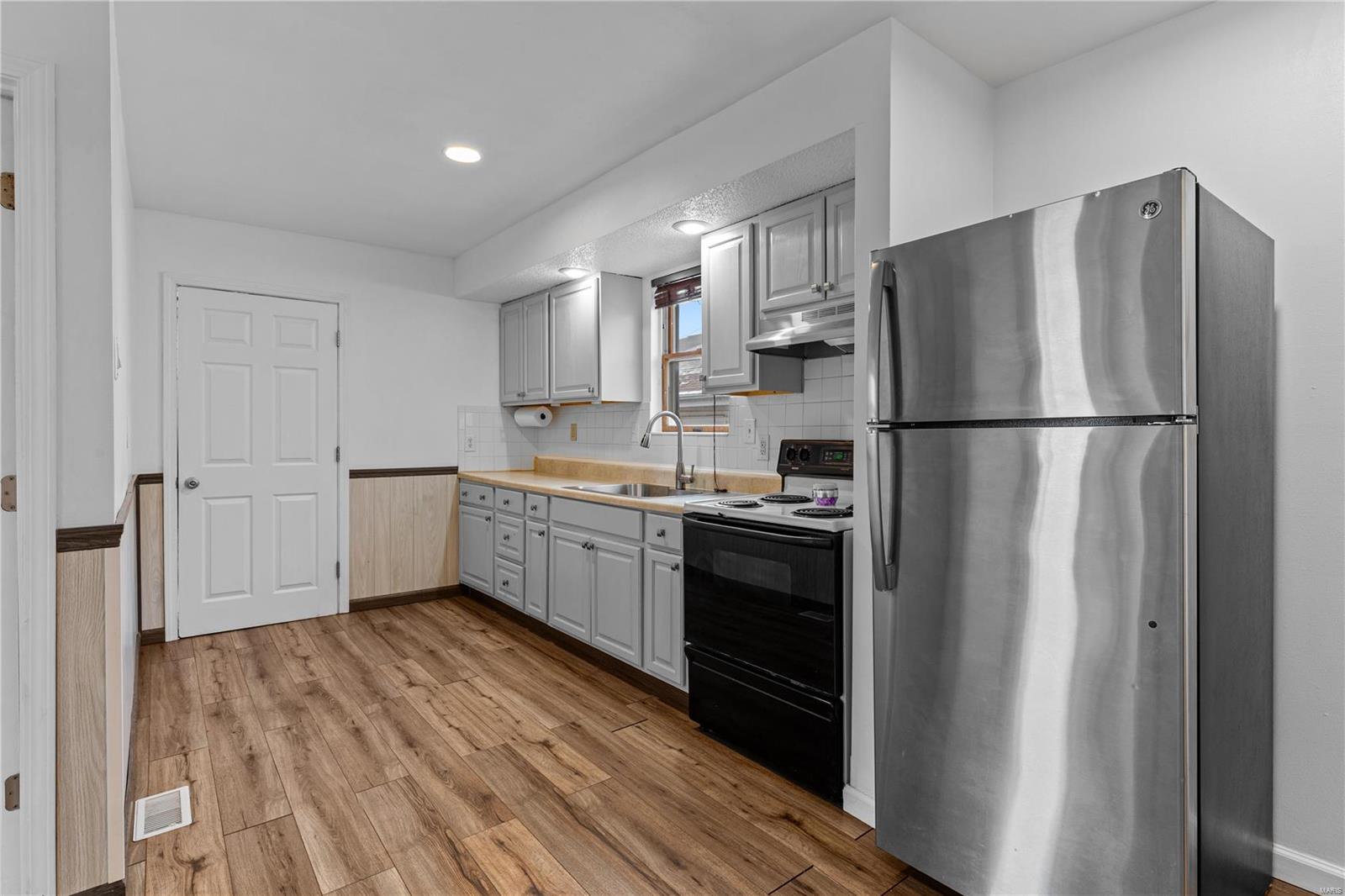 143 East 7th Street Roxana, IL 62084 - Photo 8 of 20