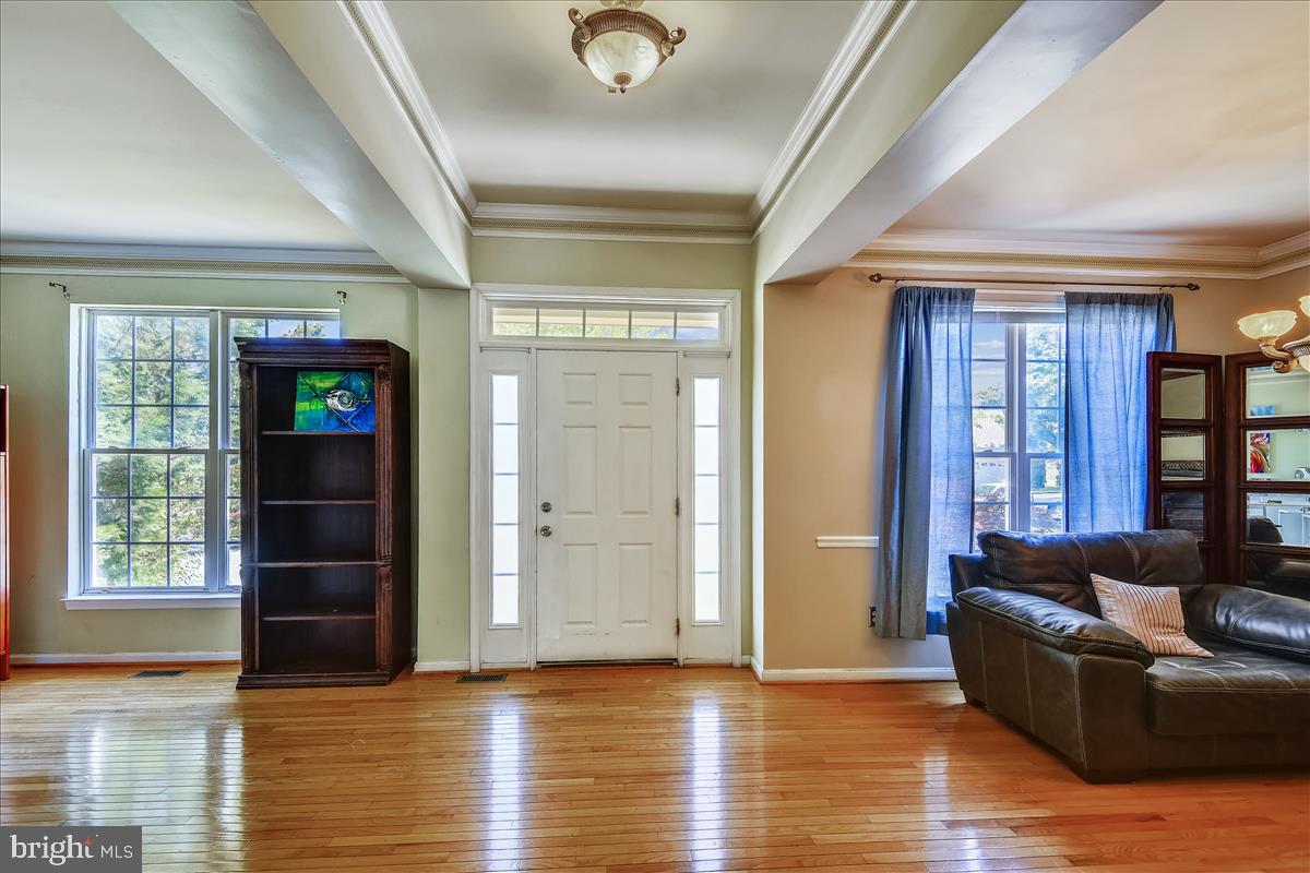 780 Sunny Chapel Road Odenton, MD 21113 - Photo 6 of 57 Entry foyer