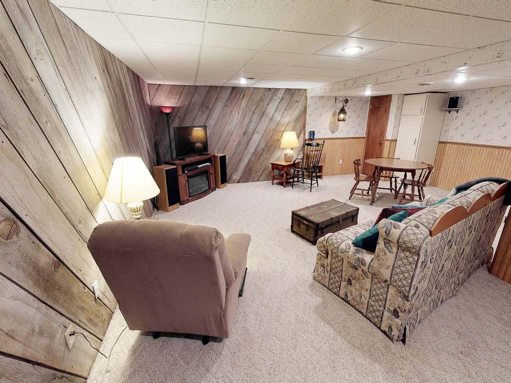 682 Glover Road River Falls, WI 54022 - Photo 25 of 65 Gallery Image 25