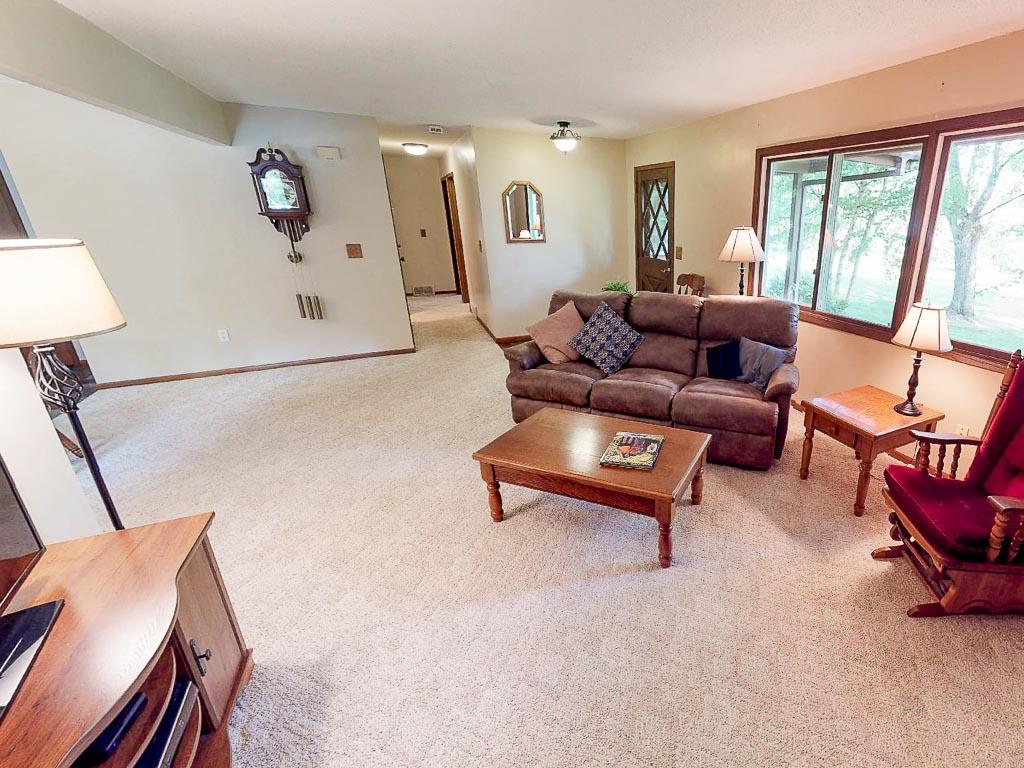 682 Glover Road River Falls, WI 54022 - Photo 4 of 65 Gallery Image 4