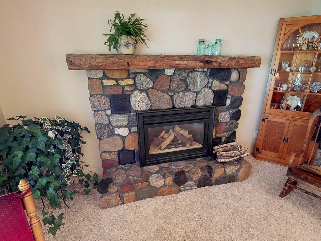682 Glover Road River Falls, WI 54022 - Photo 6 of 65 Gallery Image 6