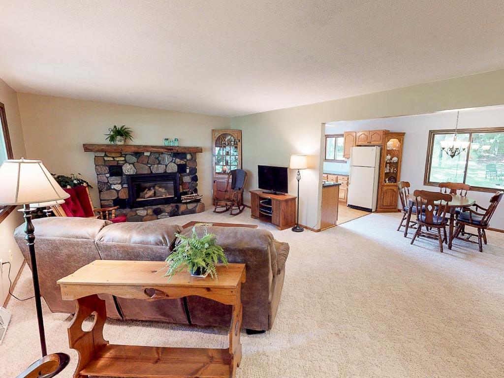 682 Glover Road River Falls, WI 54022 - Photo 7 of 65 Gallery Image 7