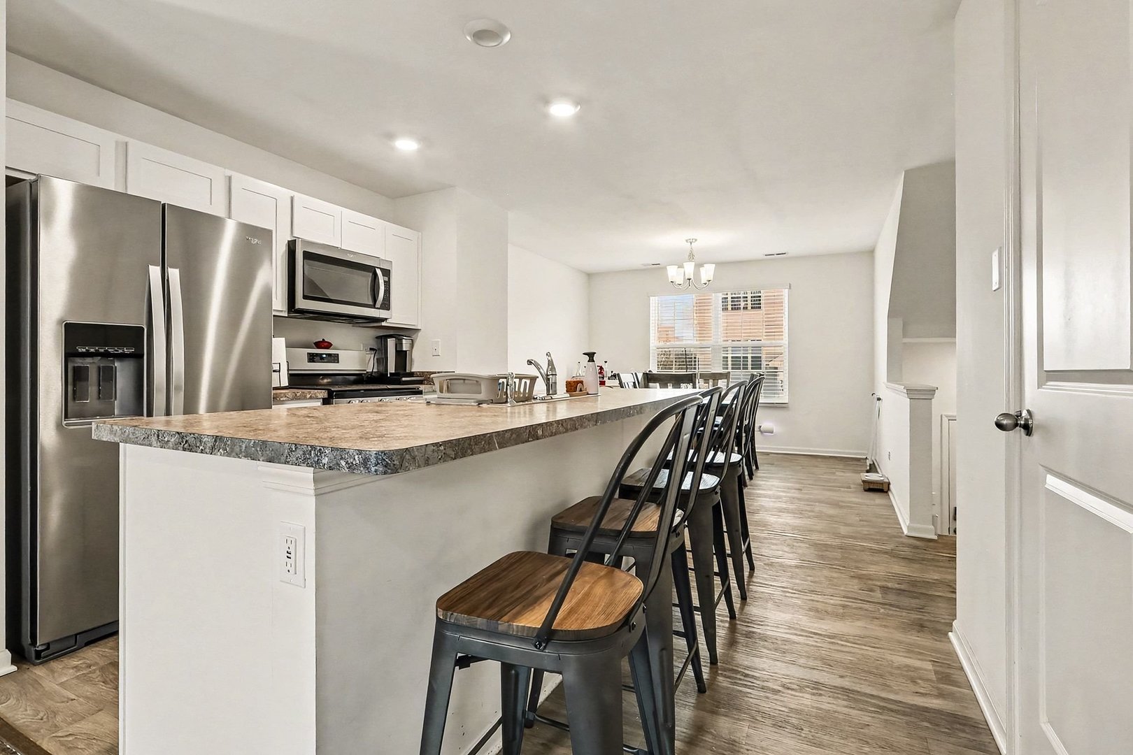 562 Spring Leaf Drive Joliet, IL 60431 - Photo 13 of 30