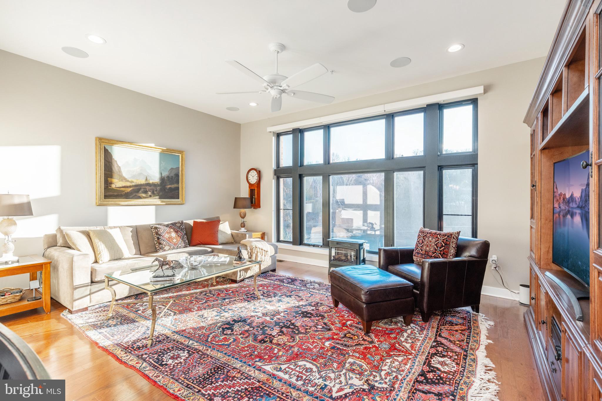 4572 Riverside Way Philadelphia, PA 19127 - Photo 6 of 55 Gallery Image 6