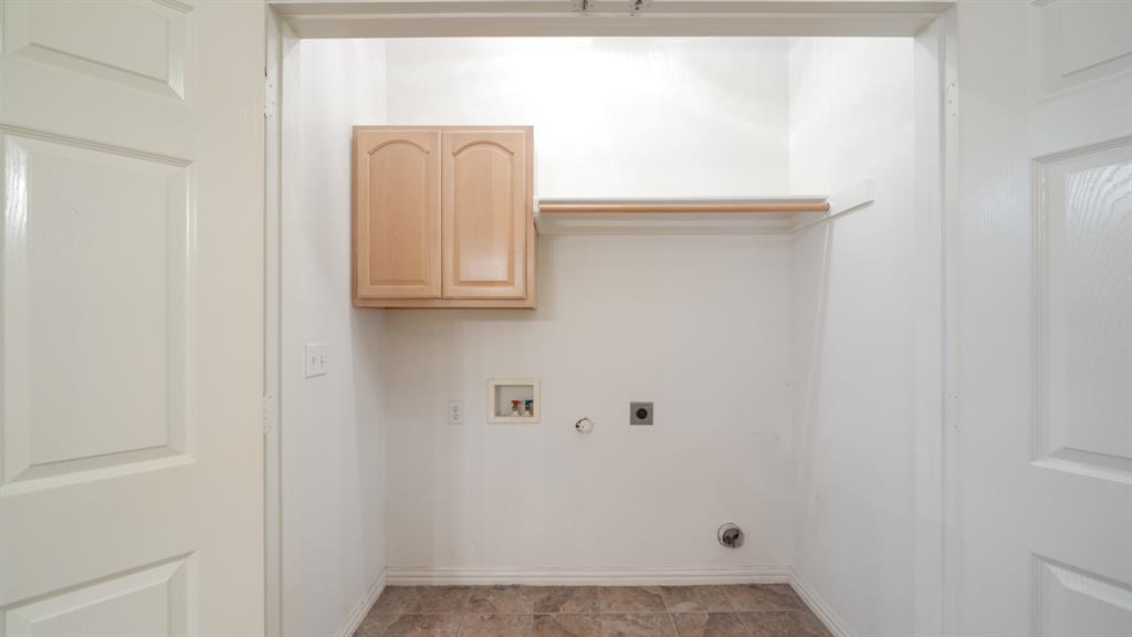 111 Sunglow Loop Red Oak, TX 75154 - Photo 22 of 25 a view of a small space with wooden floor