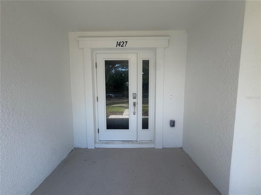 1427 West Chestnut Street Tampa, FL 33607 - Photo 3 of 27