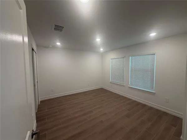 $4,500 | 1427 West Chestnut Street, Tampa, FL 33607