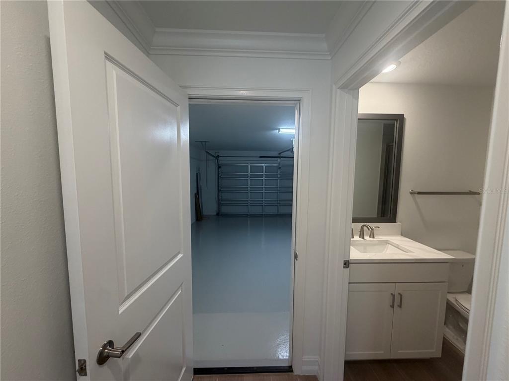 1427 West Chestnut Street Tampa, FL 33607 - Photo 8 of 27