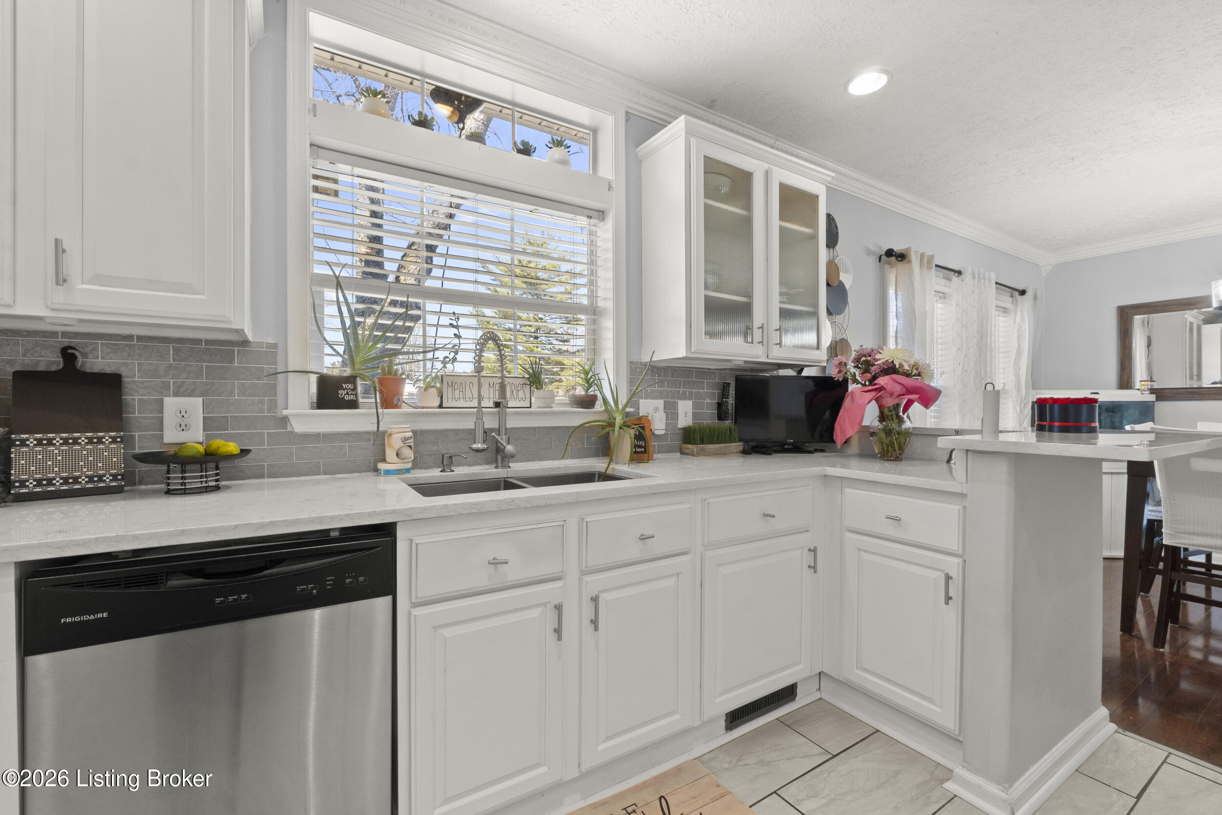 6144 Moorman Road Louisville, KY 40272 - Photo 31 of 60 dsc09009