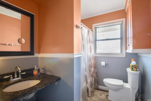 $234,900 | 4 Crestwood Drive, Winchester, IN 47394