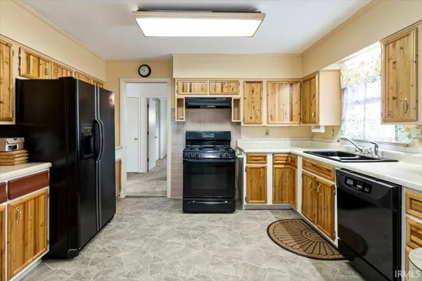 $224,900 | 4 Crestwood Drive, Winchester, IN 47394