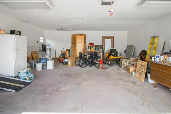 $234,900 | 4 Crestwood Drive, Winchester, IN 47394