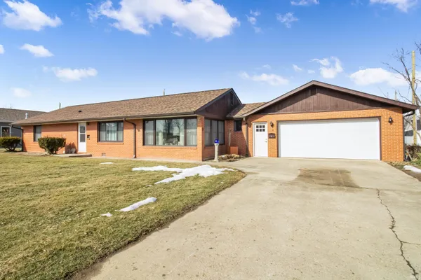 $234,900 | 4 Crestwood Drive, Winchester, IN 47394
