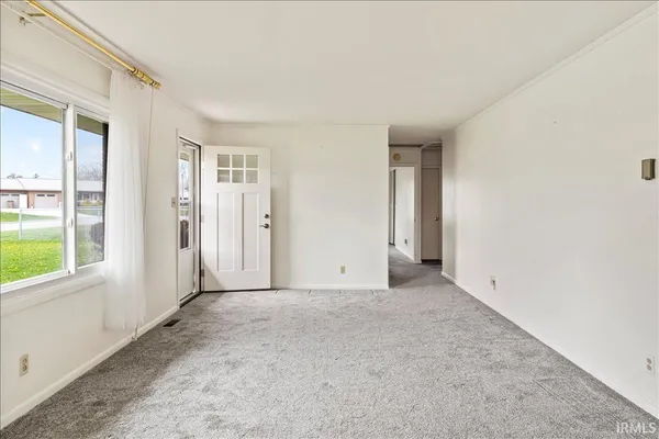 $224,900 | 4 Crestwood Drive, Winchester, IN 47394