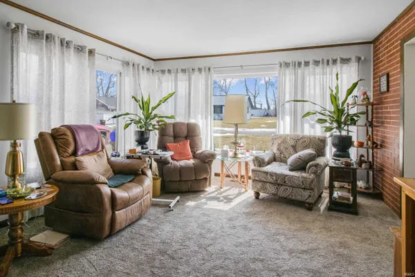 $234,900 | 4 Crestwood Drive, Winchester, IN 47394