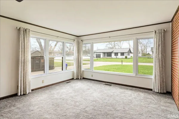 $224,900 | 4 Crestwood Drive, Winchester, IN 47394