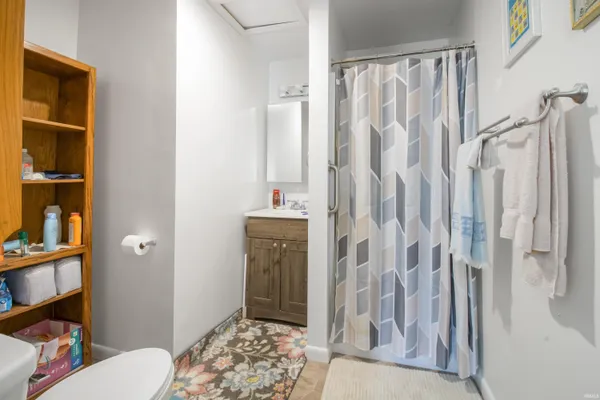 $234,900 | 4 Crestwood Drive, Winchester, IN 47394