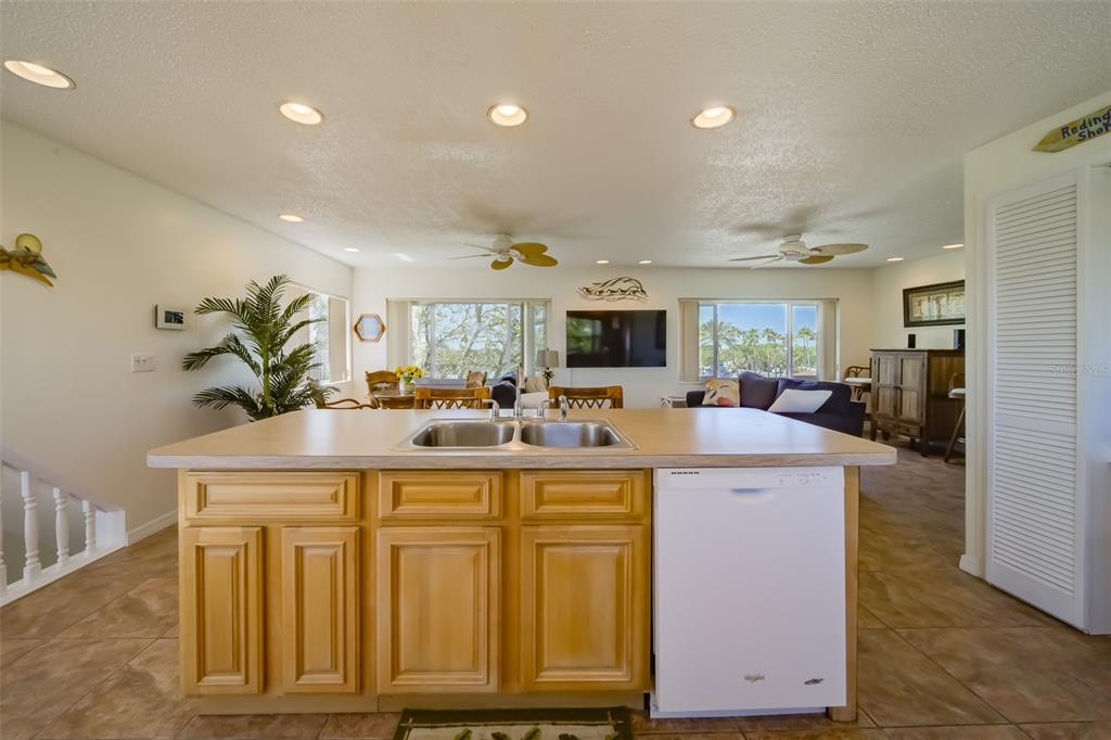 18111 1st Street East Redington Shores, FL 33708 - Photo 12 of 51