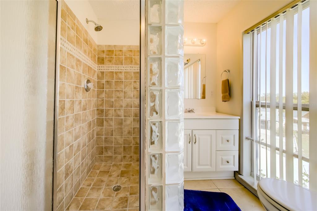 18111 1st Street East Redington Shores, FL 33708 - Photo 34 of 51