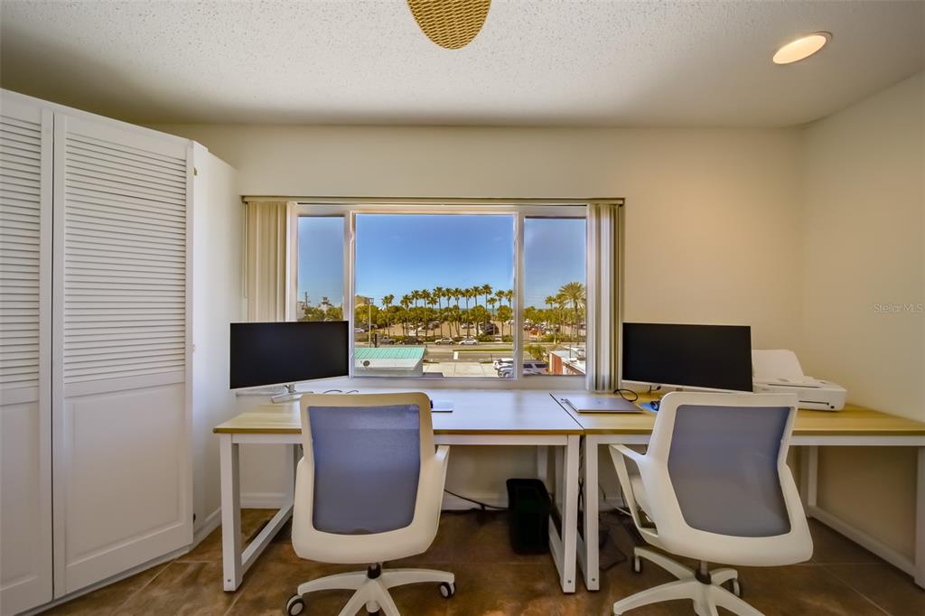 18111 1st Street East Redington Shores, FL 33708 - Photo 36 of 51