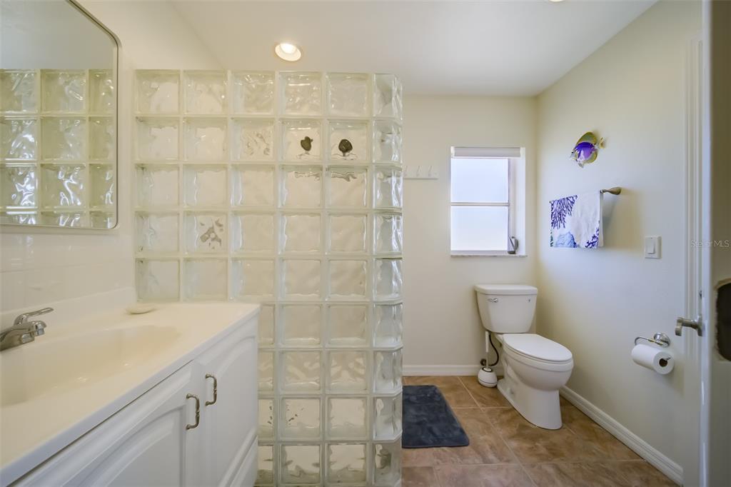 18111 1st Street East Redington Shores, FL 33708 - Photo 38 of 51