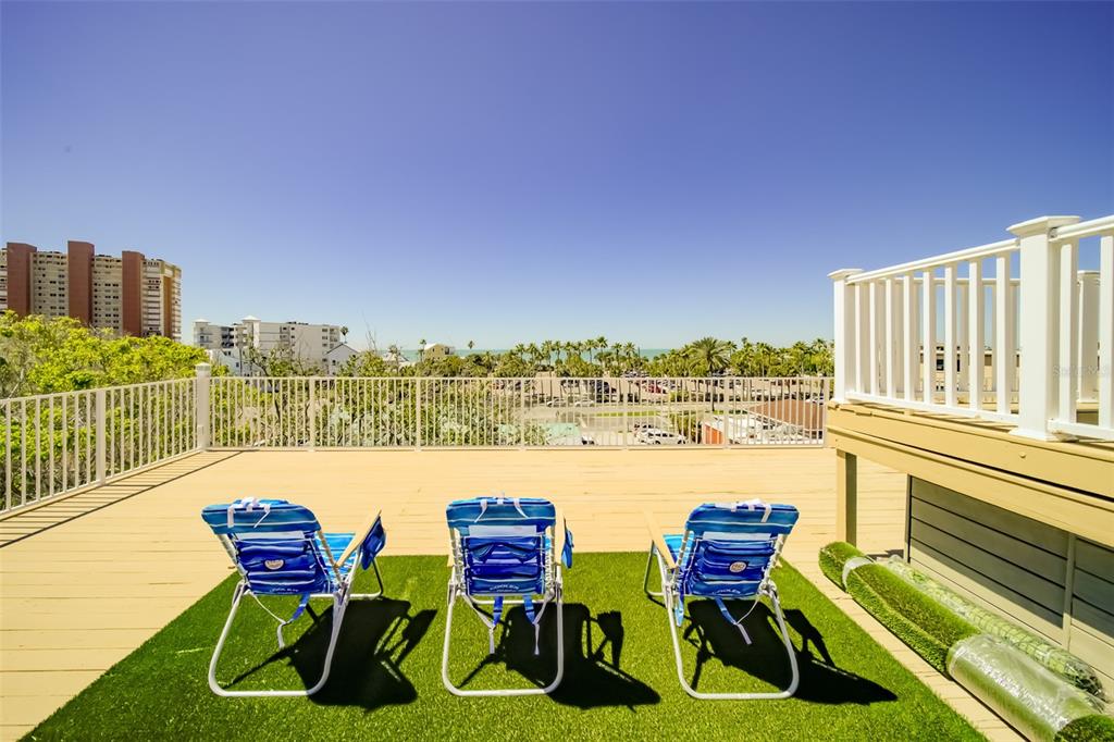 18111 1st Street East Redington Shores, FL 33708 - Photo 43 of 51