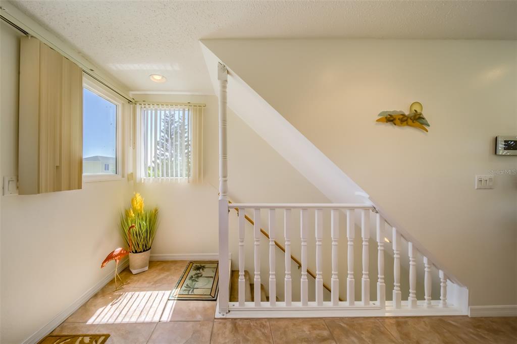 18111 1st Street East Redington Shores, FL 33708 - Photo 5 of 51