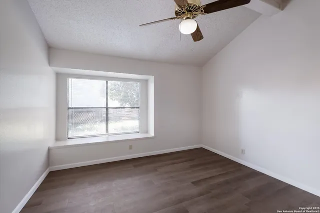 $200,000 | 5111 Anacacho Street, San Antonio, TX 78217