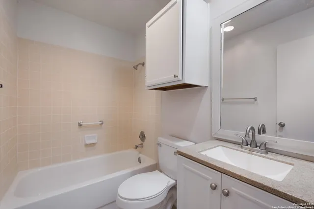 $200,000 | 5111 Anacacho Street, San Antonio, TX 78217