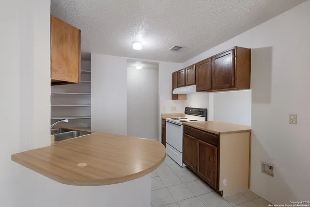 $200,000 | 5111 Anacacho Street, San Antonio, TX 78217