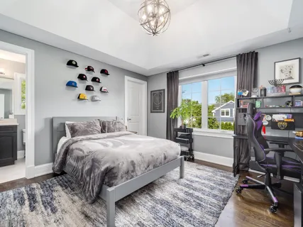 $1,800,000 | 305 Neva Avenue, Glenview, IL 60025