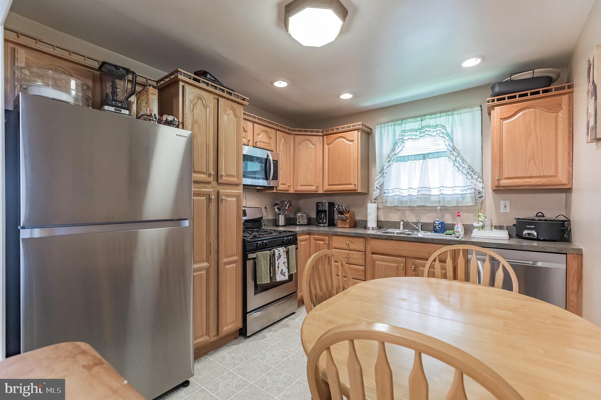 9113 Wooden Bridge Road Philadelphia, PA 19136 - Photo 12 of 30 Gallery Image 12