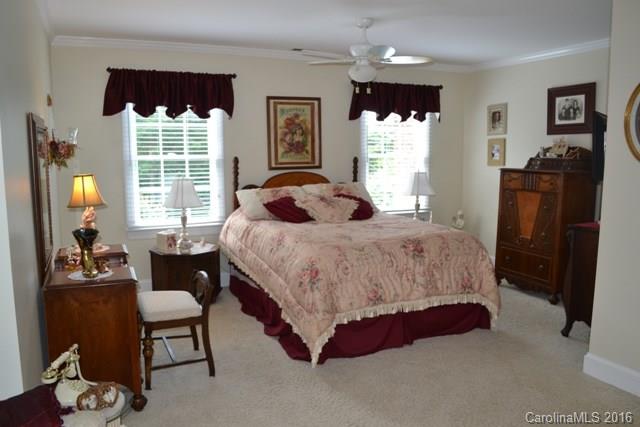 16015 Virginia Lee Court Fort Mill, SC 29708 - Photo 12 of 22 Gallery Image 12