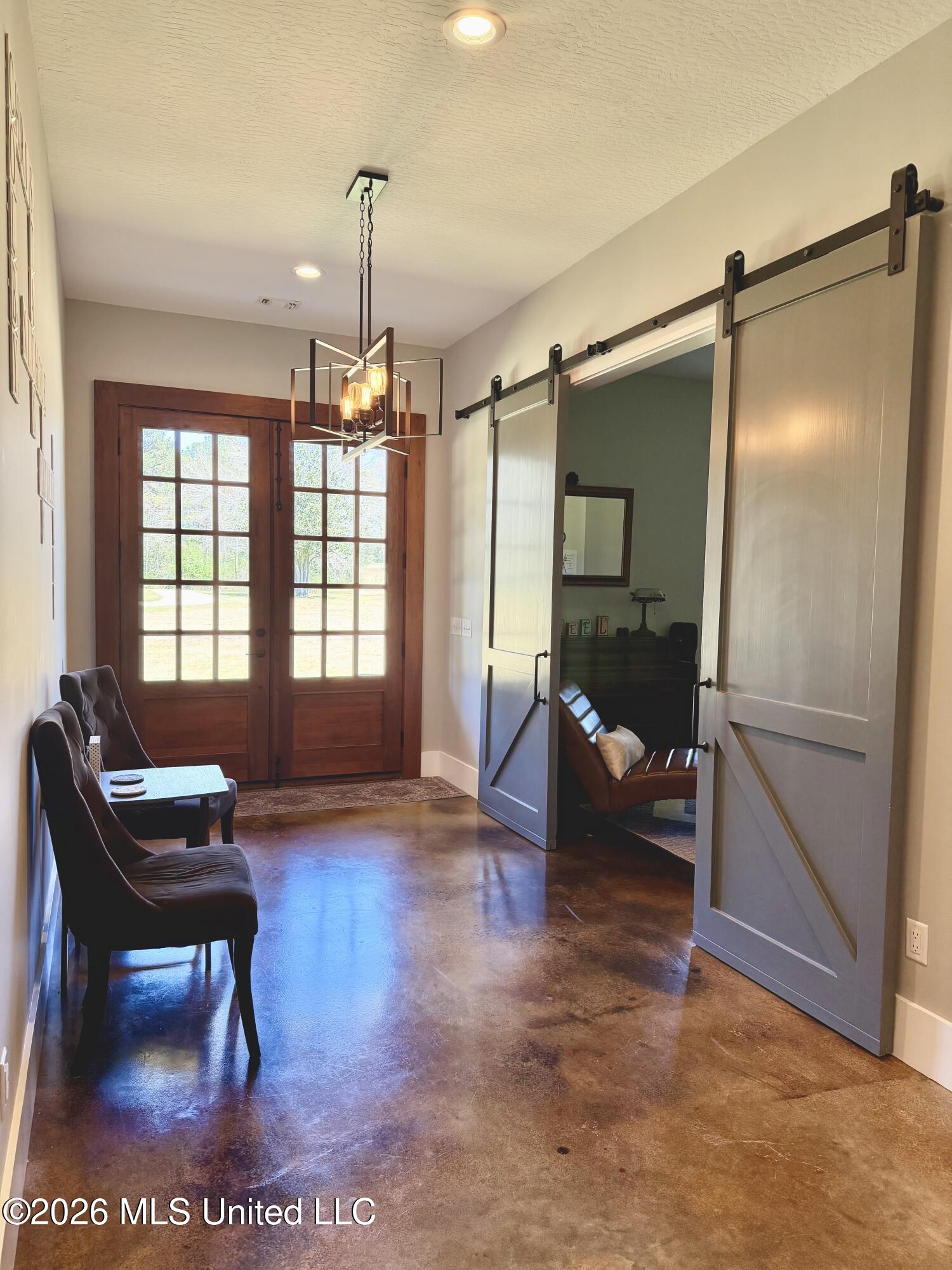 464 Goss Bunker Hill Road Columbia, MS 39429 - Photo 14 of 26 FOYER