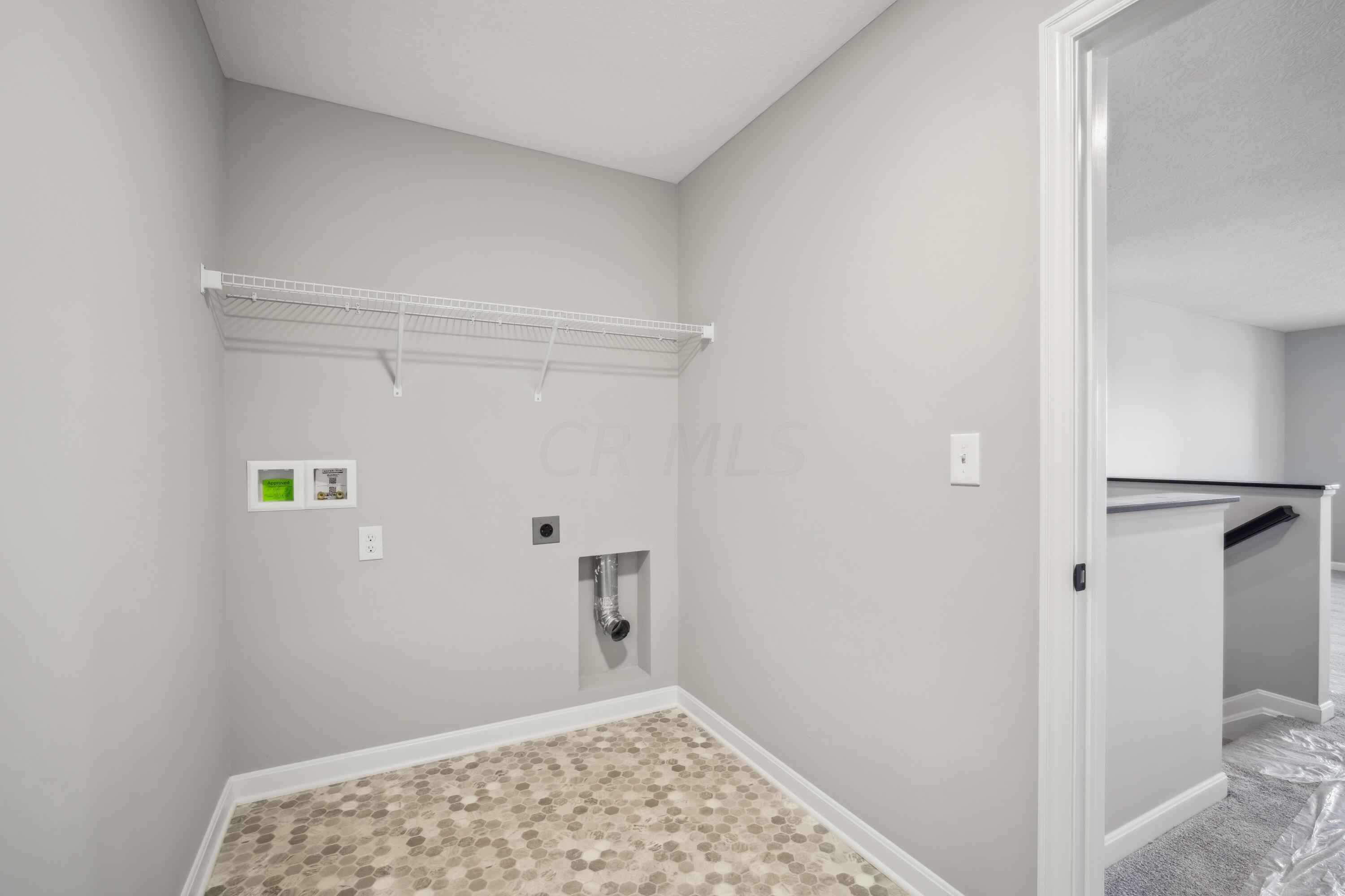 3336 Logsdon Loop Delaware, OH 43015 - Photo 36 of 39 Interior