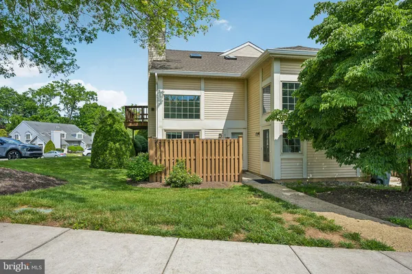 $325,000 | 418 Brown Briar Circle, Horsham, PA 19044