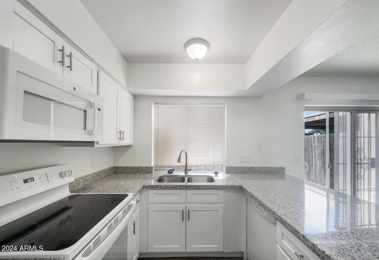 4625 West Thomas Road, Unit 76 Phoenix, AZ 85031 - Photo 18 of 19 IMG_3488