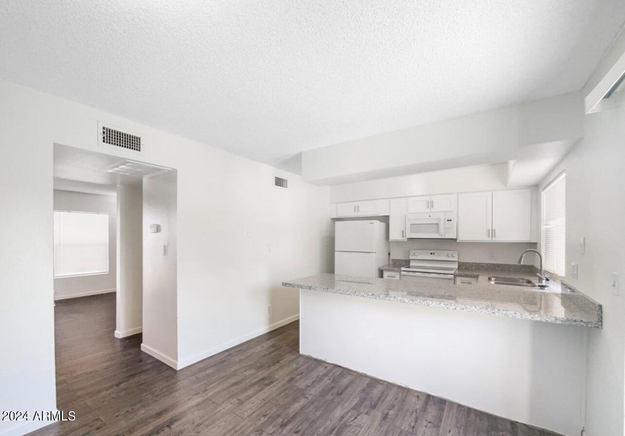 4625 West Thomas Road, Unit 76 Phoenix, AZ 85031 - Photo 10 of 19 IMG_3479