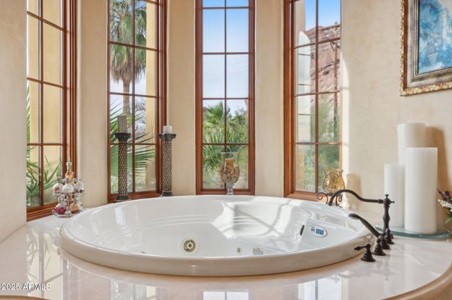 $6,800,000 | 4836 East White Gates Drive, Phoenix, AZ 85251