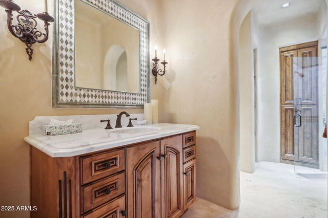 $6,800,000 | 4836 East White Gates Drive, Phoenix, AZ 85251